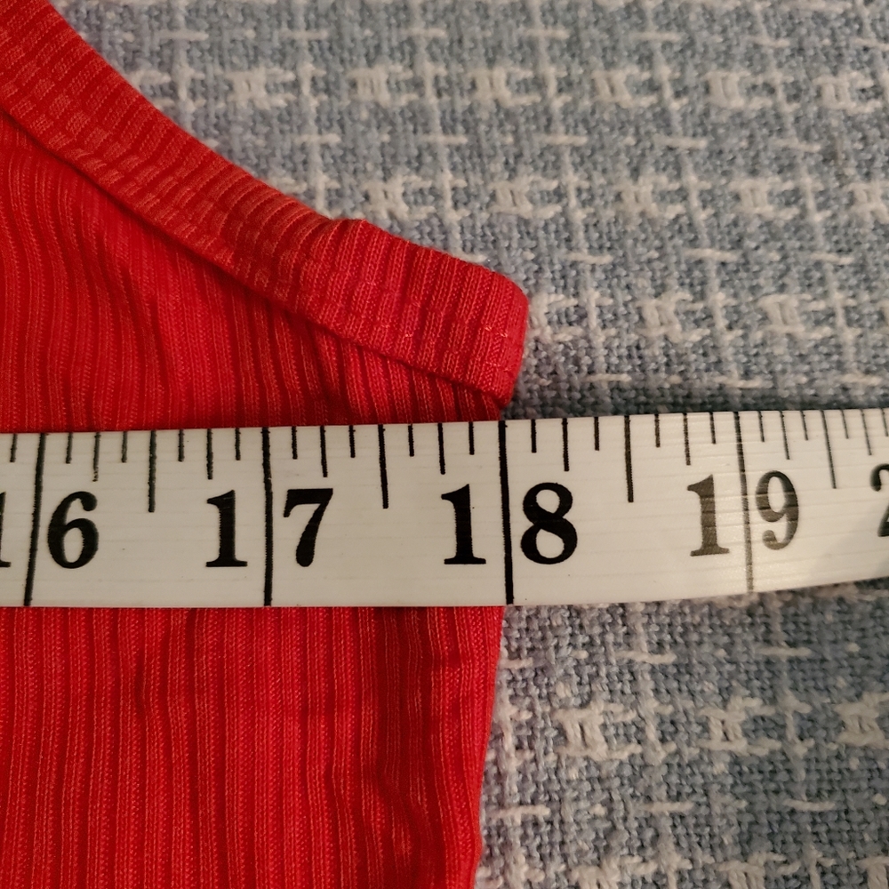 Win & Win,Red Top Tank Blouse - Picture 7 of 9